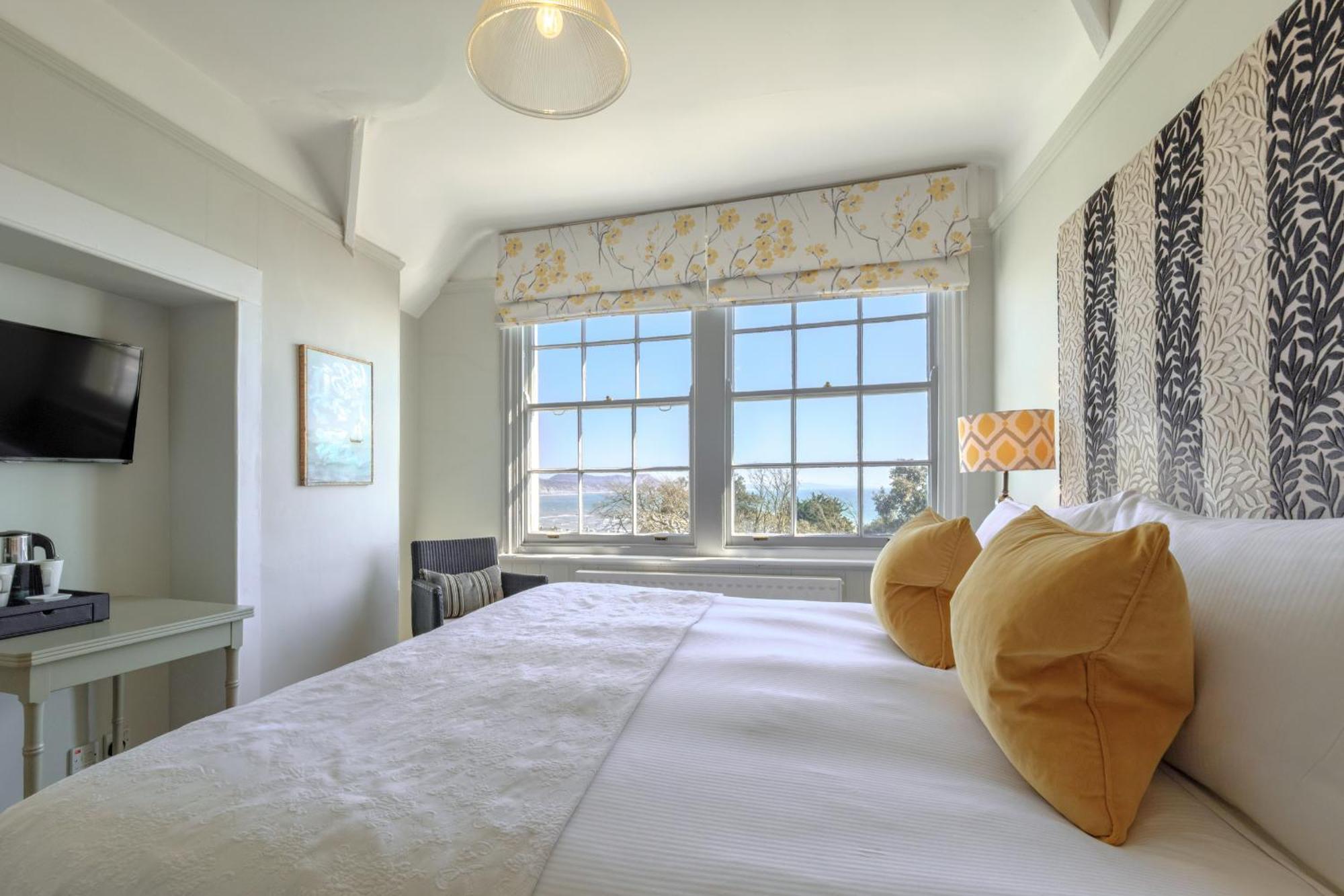 Alexandra Hotel & Restaurant ليم ريجيس المظهر الخارجي الصورة